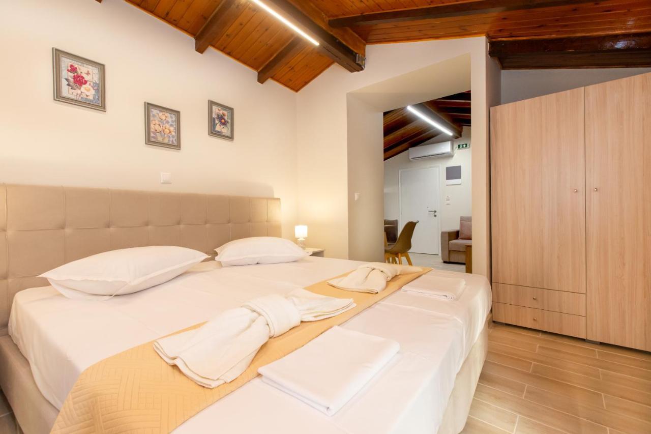 Odisseus Old Town Apartment Corfu  Exterior foto